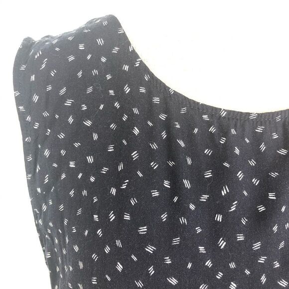 Cupcakes and Cashmere romper - Picture 8 of 12